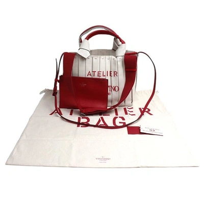 Shop Valentino Garavani Atelier Bag 01 White Canvas Shopper Bag ()
