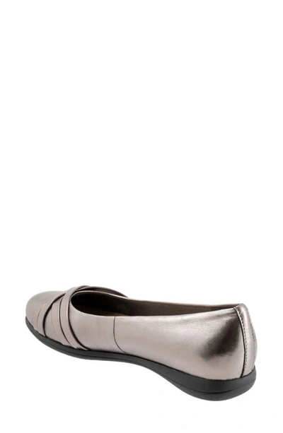 Shop Trotters Daphne Flat In Pewter