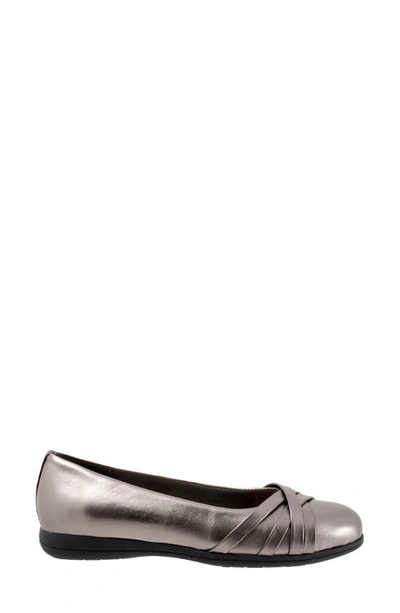 Shop Trotters Daphne Flat In Pewter