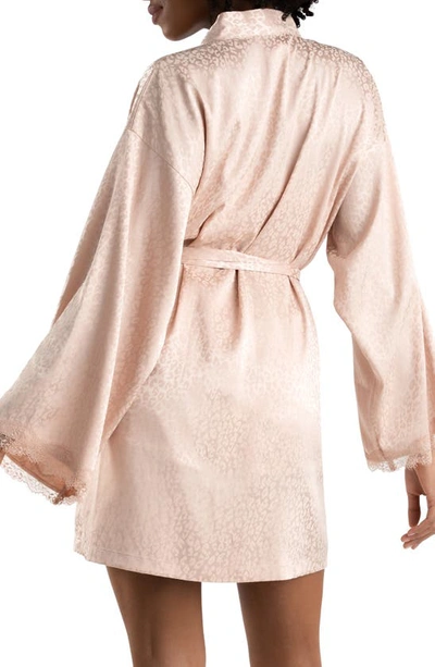 In Bloom By Jonquil Beatrice Lace Trim Jacquard Robe In Cameo Pink
