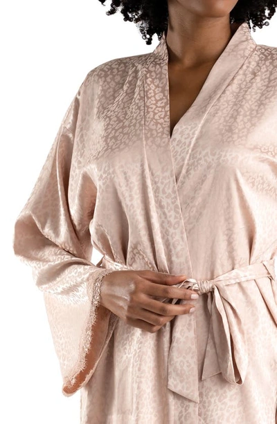 In Bloom By Jonquil Beatrice Lace Trim Jacquard Robe In Cameo Pink