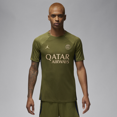 Shop Nike Men's Paris Saint-germain Strike Fourth Jordan Dri-fit Soccer Knit Top In Green