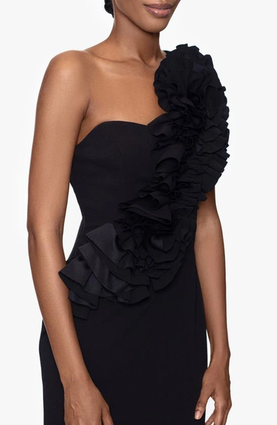 Betsy & Adam Rosette One-shoulder Trumpet Gown In Black