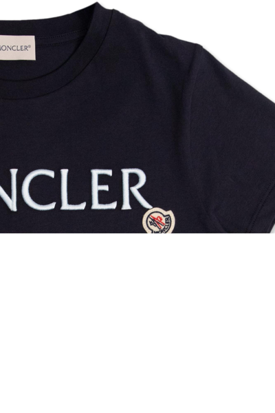 Shop Moncler Enfant T-shirt With Logo Patch In Blu