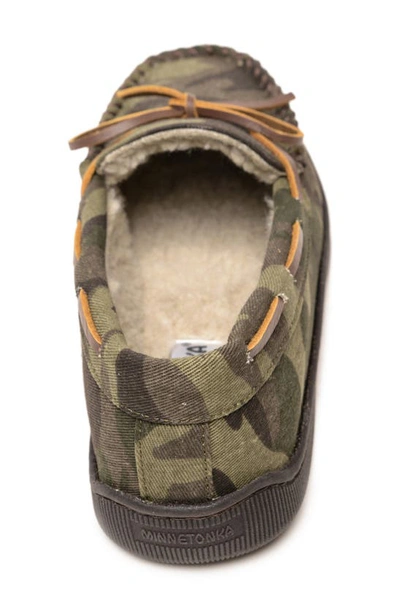 Minnetonka Driving Shoe In Green Camo Print