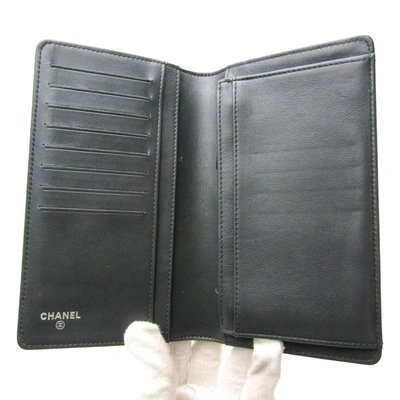 Pre-owned Chanel Black Patent Leather Wallet  ()