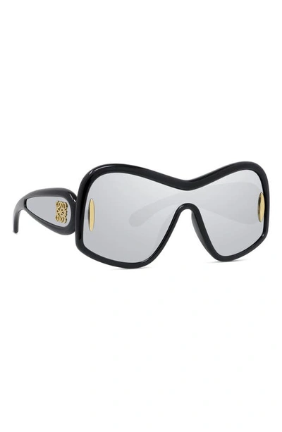 Loewe Anagram 144mm Mirrored Mask Sunglasses In Shiny Black / Smoke Mirror