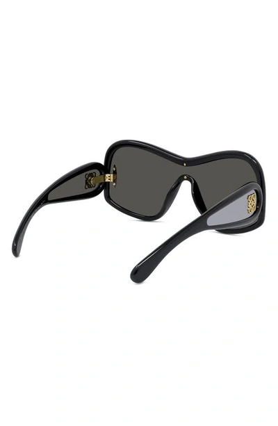 Loewe Anagram 144mm Mirrored Mask Sunglasses In Shiny Black / Smoke Mirror
