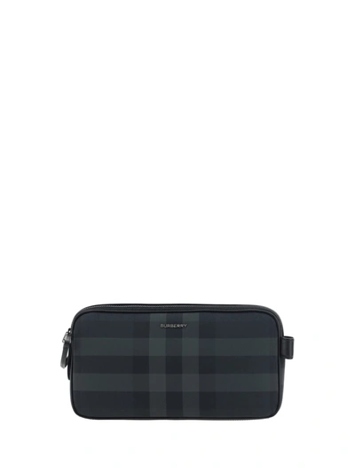 Shop Burberry Beauty Case In Charcoal