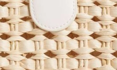 Btb Los Angeles Capri Tote In Ivory