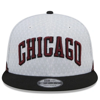 Shop New Era Black Chicago Bulls 2022/23 City Edition Official 9fifty Snapback Adjustable Hat