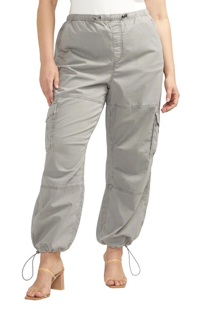 Shop Silver Jeans Co. Parachute Cargo Pants In Cement