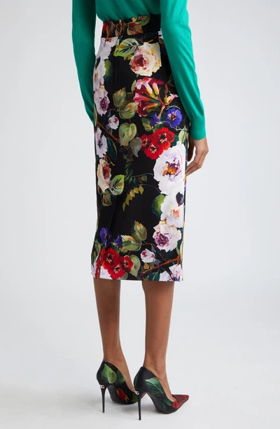 Shop Dolce & Gabbana Dolce&gabbana Floral Print Charmeuse Pencil Skirt In Hn4yaroseto Fdo Nero