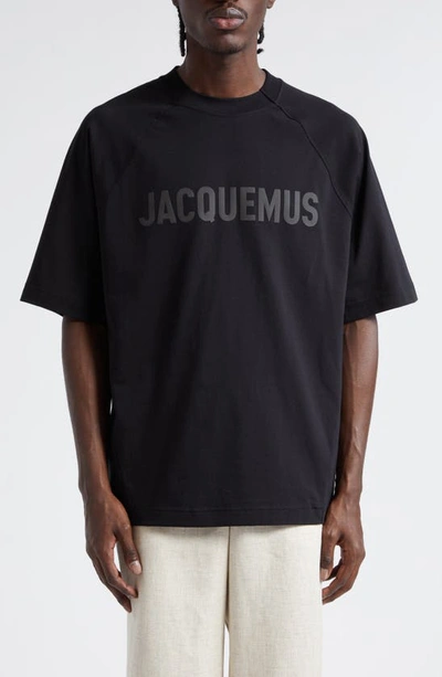 Shop Jacquemus Le T-shirt Typo Stretch Cotton Logo Graphic T-shirt In Black