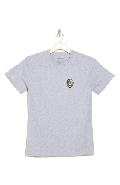 Shop Retrofit Alien Patch Cotton T-shirt In Grey