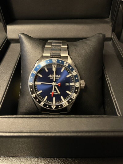 Pre-owned Alpina Al-247nb4e6b 42 Mm Blue Sapphire Crystal Case With Stainless Steel Strap