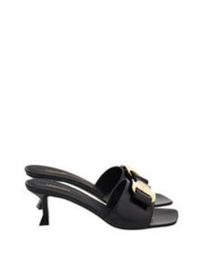 Shop Ferragamo Sandals In Mascarpone || Mascarpone