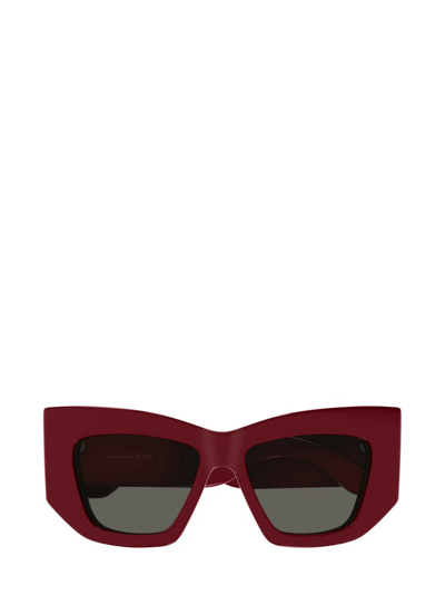 Shop Alexander Mcqueen Eyewear Cat In Red