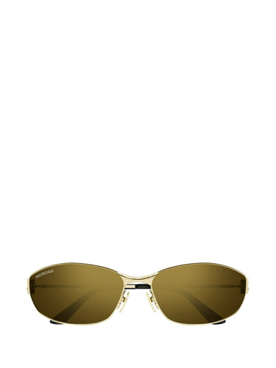 Shop Balenciaga Eyewear Rectangle In Gold