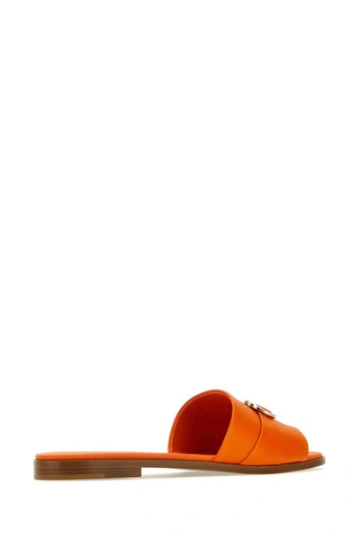 Shop Ferragamo Salvatore  Woman Orange Leather Oria Slippers