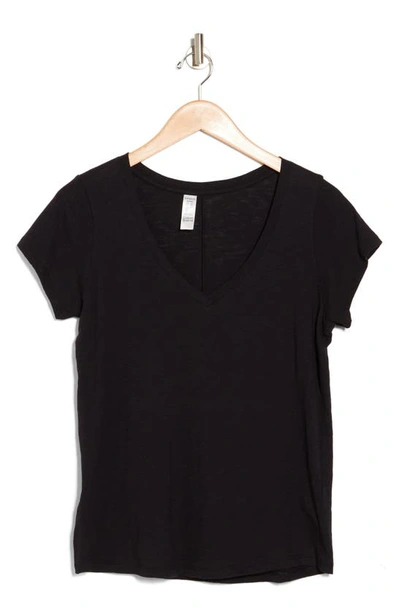 Shop Spanx ® Slub V-neck T-shirt In Very Black