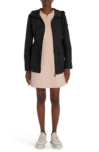 Moncler Leandro Short Parka In Black