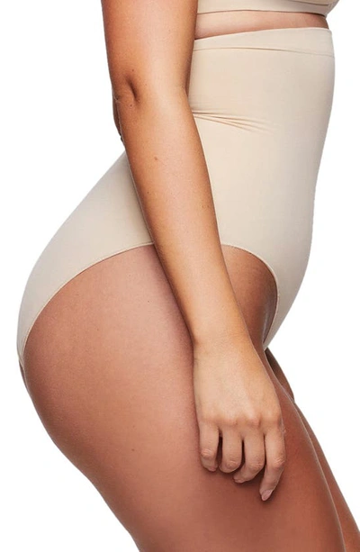 Skims Seamless Sculpt High Waist Thong In Clay