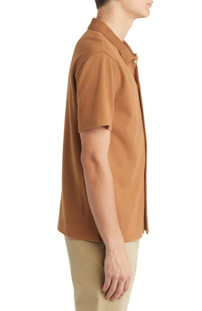 Shop Vince Jacquard Short Sleeve Button-up Shirt In Warm Cedar