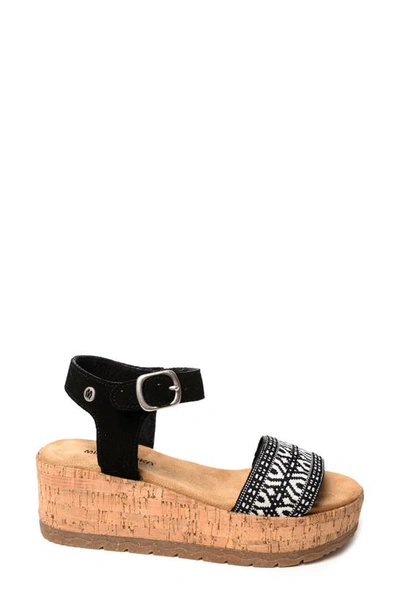 Minnetonka Patrice Ankle Strap Platform Wedge Sandal In Black-white Multi