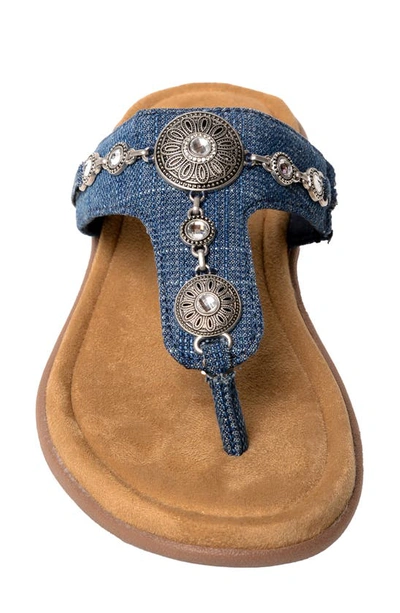 Minnetonka Brecca Flip Flop In Blue Denim