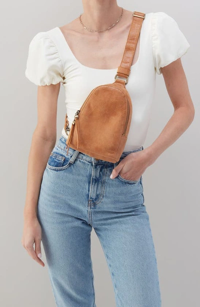 Shop Hobo Fern Leather Sling Bag In Whiskey