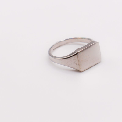 Shop Le Réussi Italian Silver Rectangular Face Ring In Grey