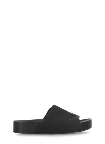 Uma Wang Slides In Black