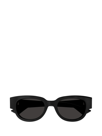Shop Bottega Veneta Eyewear Tri In Black