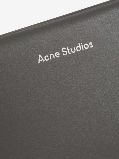 Shop Acne Studios Logo Bifold Wallet In Gris Fosc