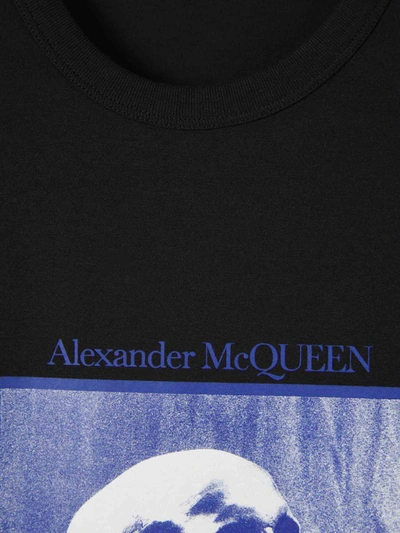 Shop Alexander Mcqueen Skull Graphic T-shirt In Negre