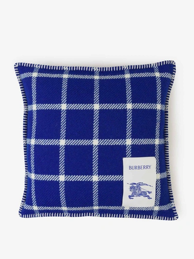 Shop Burberry Checkered Motif Cushion In Blau Cobalt