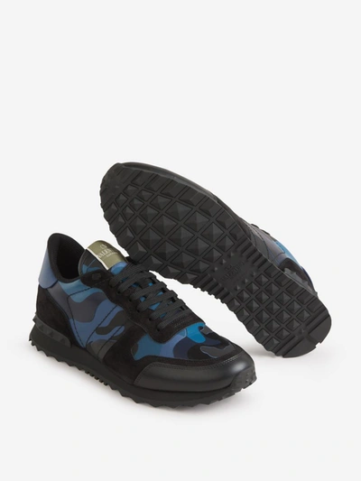 Shop Valentino Garavani Rockrunner Camouflage Sneakers In Blau Marí