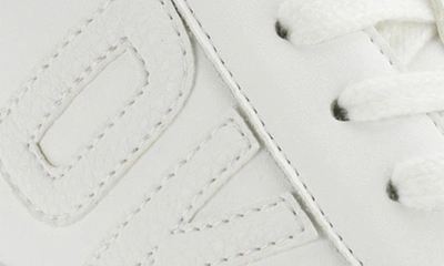 Dkny Abeni Platform Low Top Sneakers In Brt White