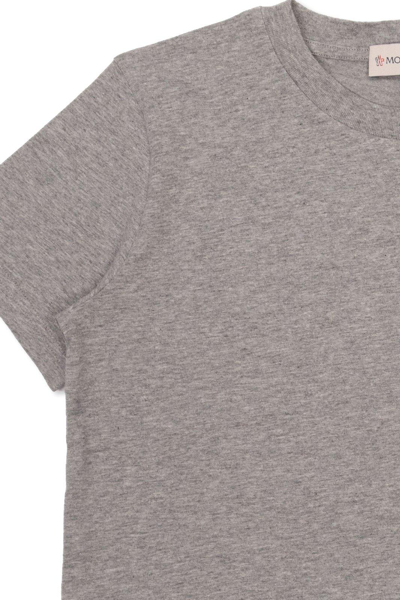 Shop Moncler Logo Patch Crewneck Cropped T-shirt In Grey