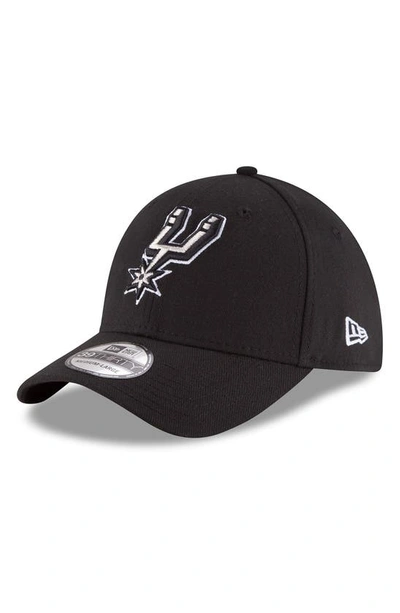 Shop New Era Black San Antonio Spurs Team Classic 39thirty Flex Hat