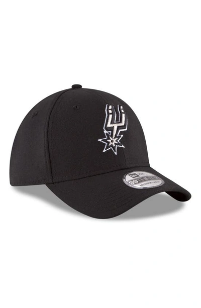 Shop New Era Black San Antonio Spurs Team Classic 39thirty Flex Hat