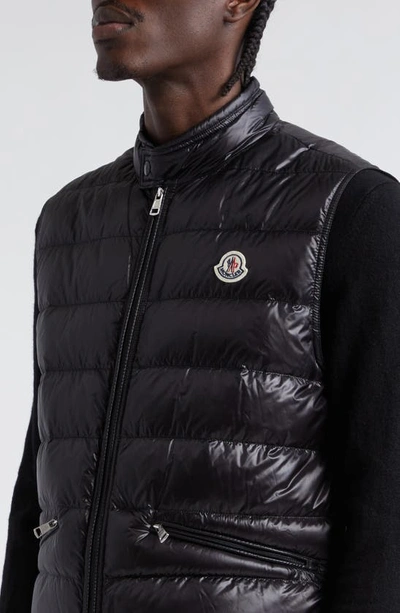 Moncler High Collar Puffer Quilted Sleeveless Jacket In Black