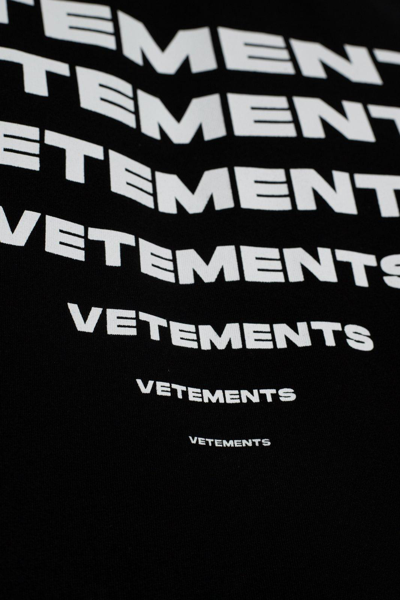 Shop Vetements Logo Printed Crewneck T-shirt In Nero