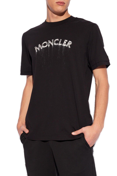 Shop Moncler Logo Printed Crewneck T-shirt In Nero