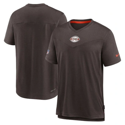 Shop Nike Brown Cleveland Browns Sideline Coaches Vintage Chevron Performance V-neck T-shirt