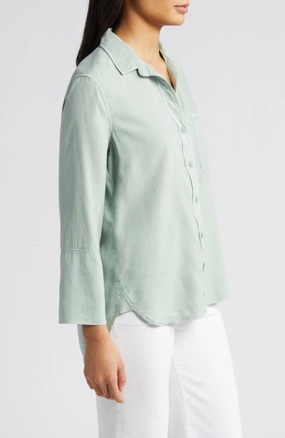 Shop Bella Dahl Shirttail Button-up Shirt In Oasis Green