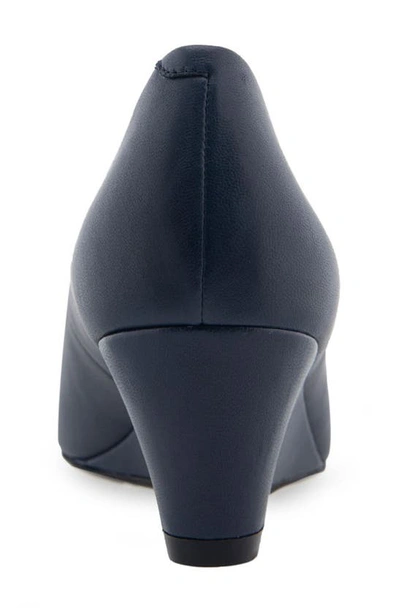 Aerosoles Iris Wedge Pump In Navy Leather