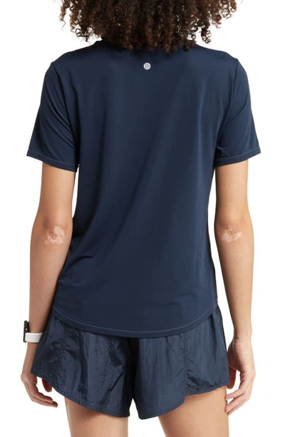 Shop Zella Breeze Thru Mesh Active T-shirt In Navy Sapphire