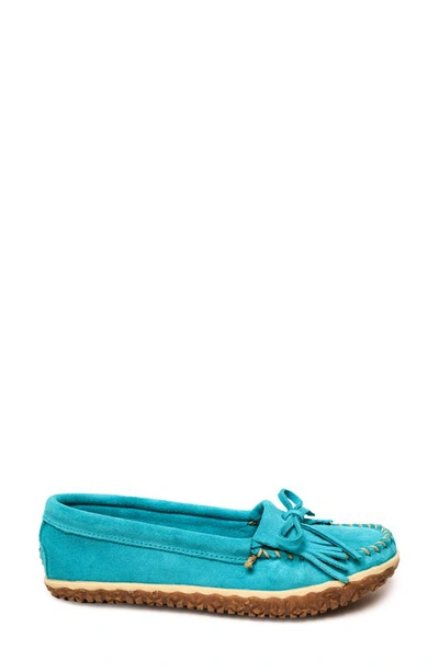 Minnetonka Loni Suede Slipper In Turquoise